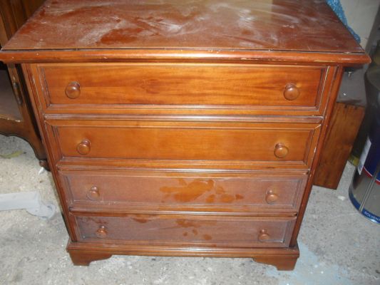 commode taupe cérusé avant restauration